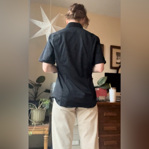 Kit and Ace Short Sleeve Button-down - Picture 12 of 12